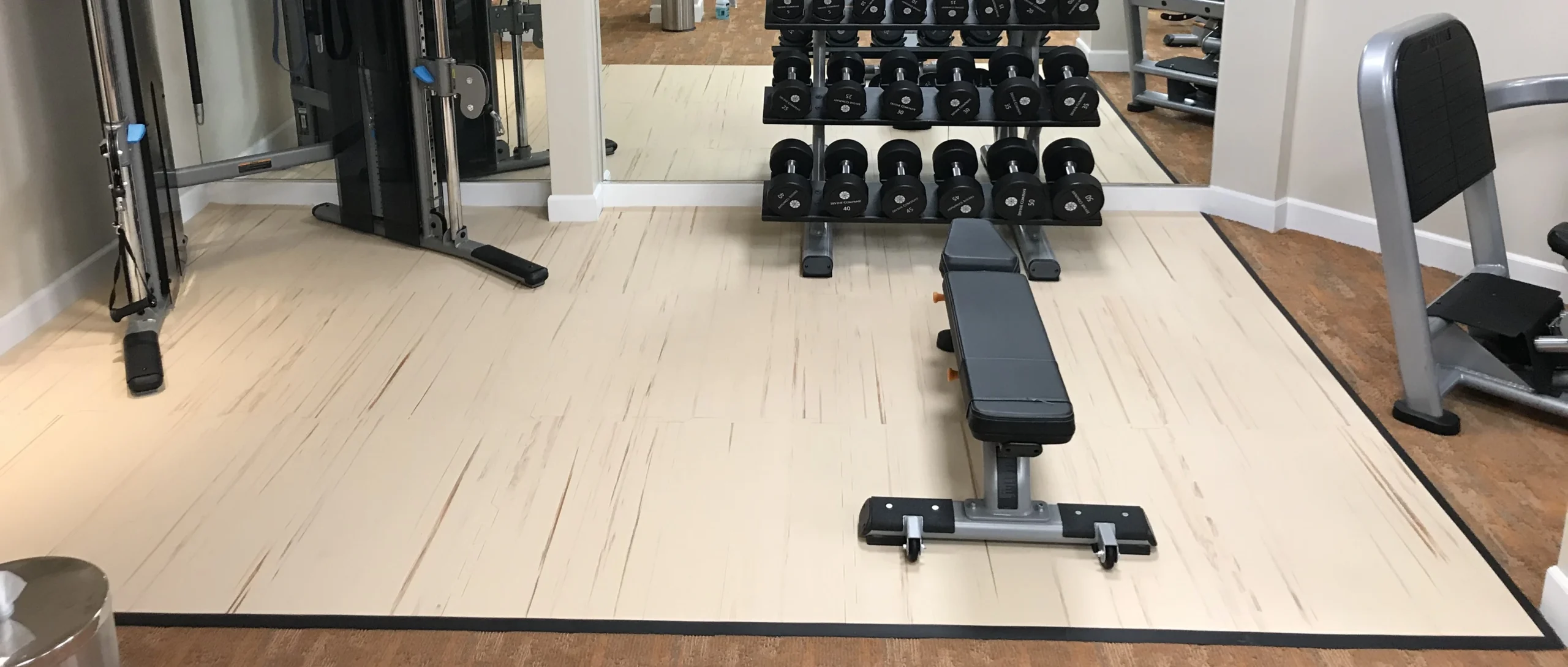 Caoutchouc vulcanisé premium fini faux-bois érable – gamme Élite